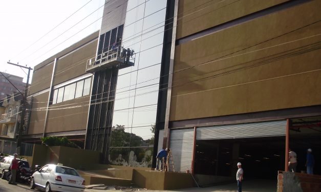 Que abacaxi! Horti-fruti de 7 500 m² está com a obra embargada