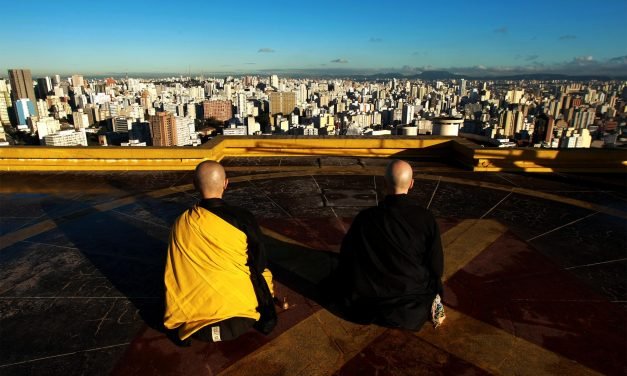Meditação no alto do Edifício Copan