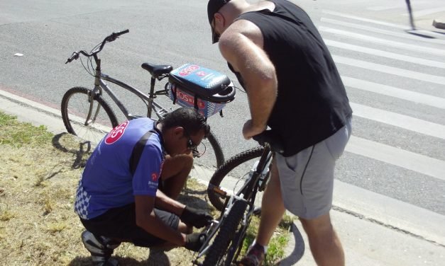 S.O.S Bike: 100 voluntários oferecem assistência gratuita nas Ciclofaixas